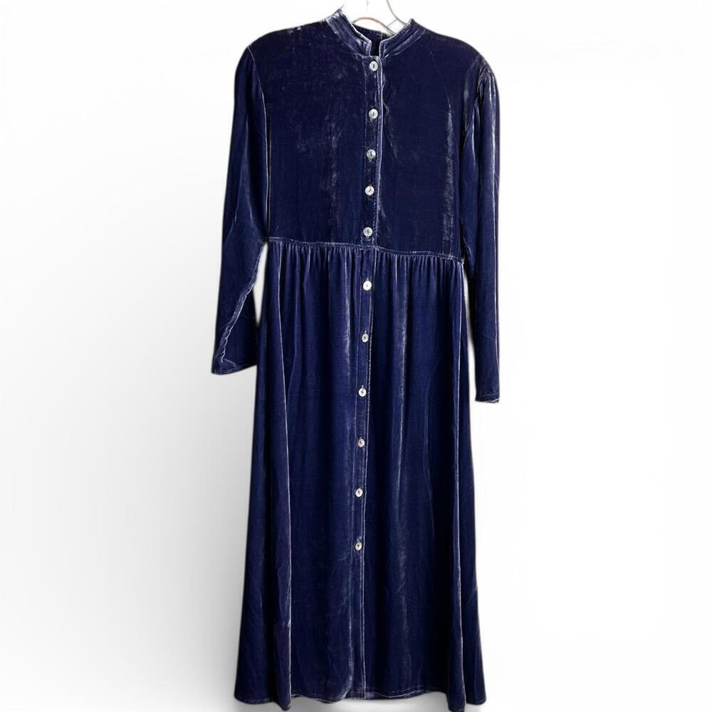 Vintage Navy Blue Velvet Long Sleeve Button-Up Dress